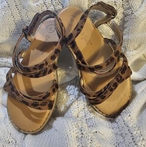 Leopard print strappy kids sandals